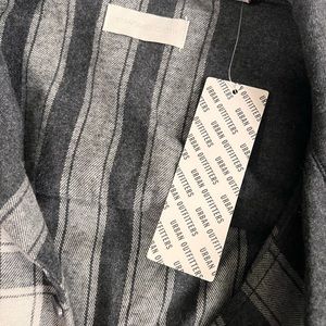 Urban outfitter men’s flannel NWT XL